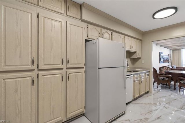 3300 Ocean Shore Ave Apt 1307, Virginia Beach, VA 23451