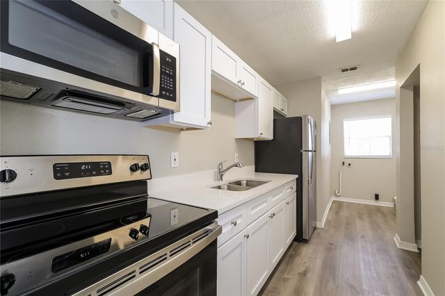 1662 WILLIE MAYS PARKWAY, Orlando, FL 32811