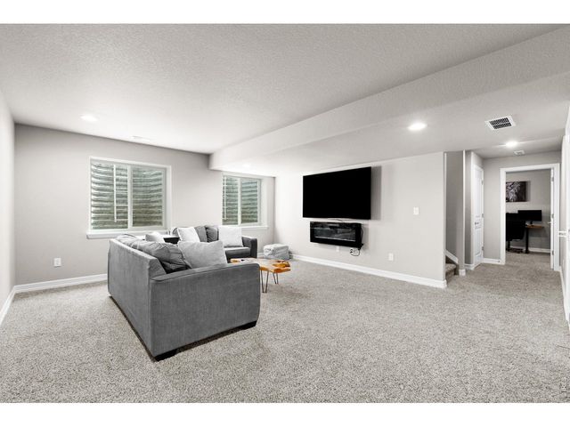 1430 Larimer Ridge Pkwy, Timnath, CO 80547