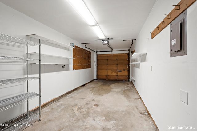 8020 Williwa Avenue, Anchorage, AK 99504