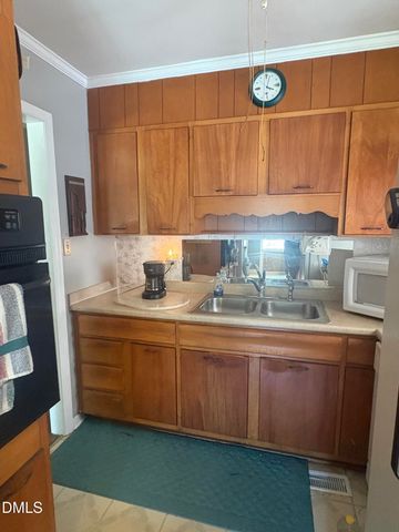 118 Jonan Court, Chapel Hill, NC 27516