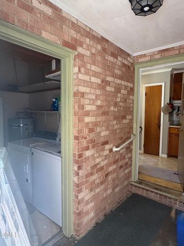 118 Jonan Court, Chapel Hill, NC 27516