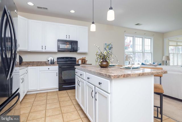 78 LARKSPUR LN, Smyrna, DE 19977