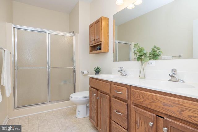 78 LARKSPUR LN, Smyrna, DE 19977