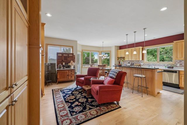 1805 Autumn Hill Drive, Verona, WI 53593