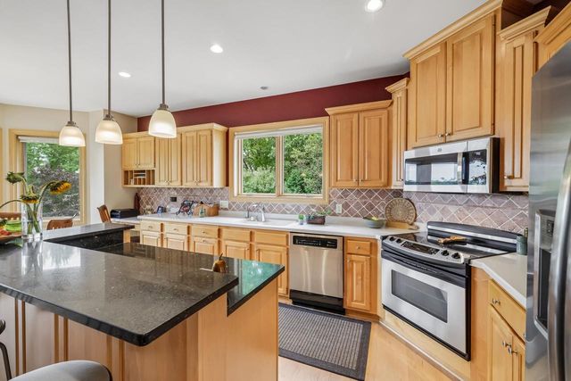 1805 Autumn Hill Drive, Verona, WI 53593