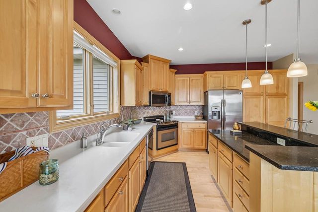 1805 Autumn Hill Drive, Verona, WI 53593