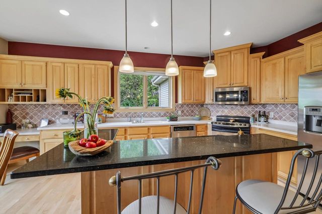 1805 Autumn Hill Drive, Verona, WI 53593