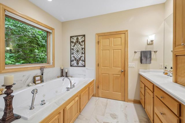 1805 Autumn Hill Drive, Verona, WI 53593
