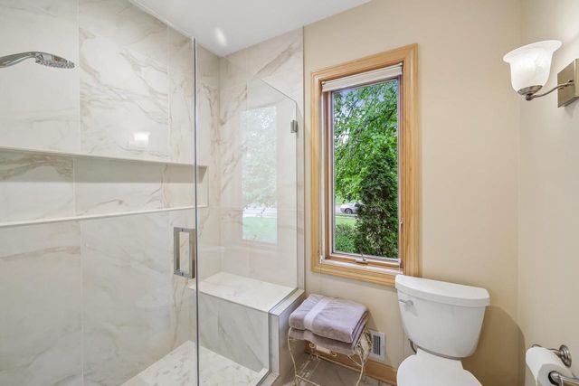 1805 Autumn Hill Drive, Verona, WI 53593
