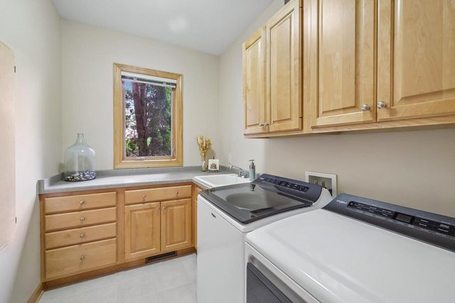 1805 Autumn Hill Drive, Verona, WI 53593