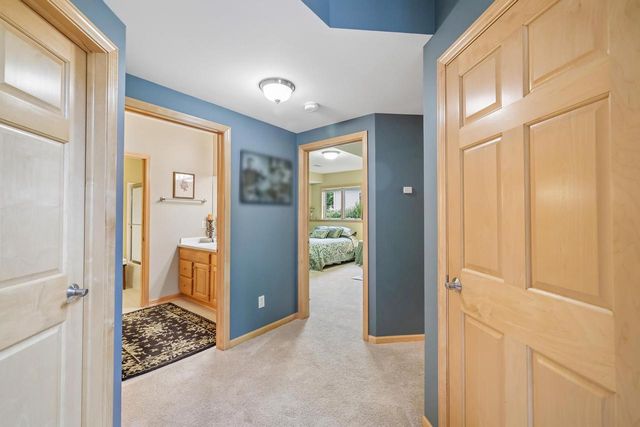 1805 Autumn Hill Drive, Verona, WI 53593
