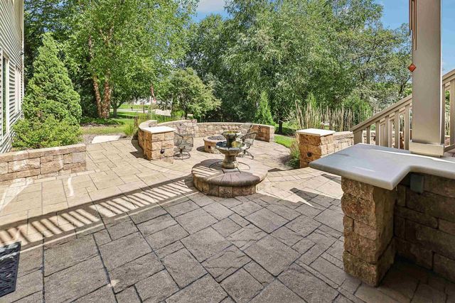 1805 Autumn Hill Drive, Verona, WI 53593