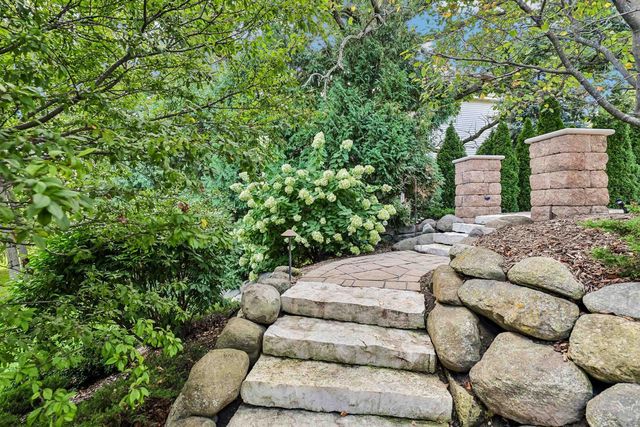 1805 Autumn Hill Drive, Verona, WI 53593