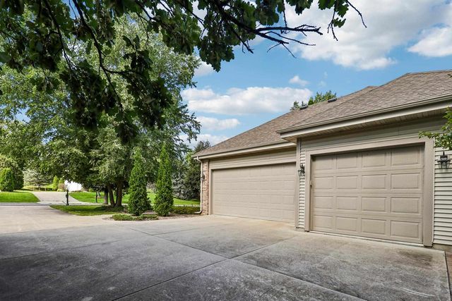 1805 Autumn Hill Drive, Verona, WI 53593