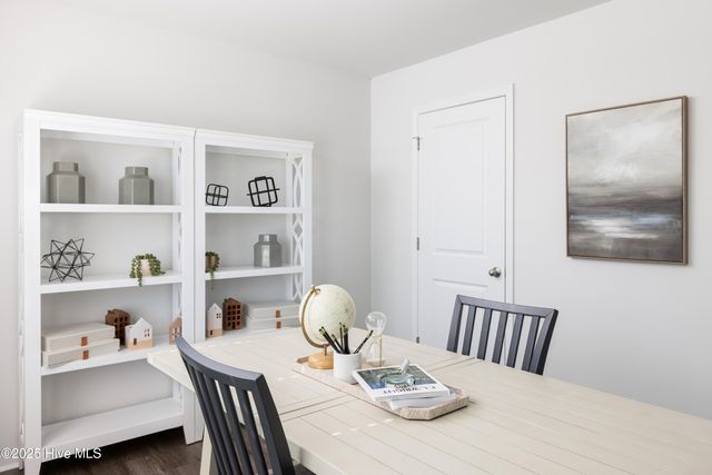 623 S Squires Run Lane, Richlands, NC 28574