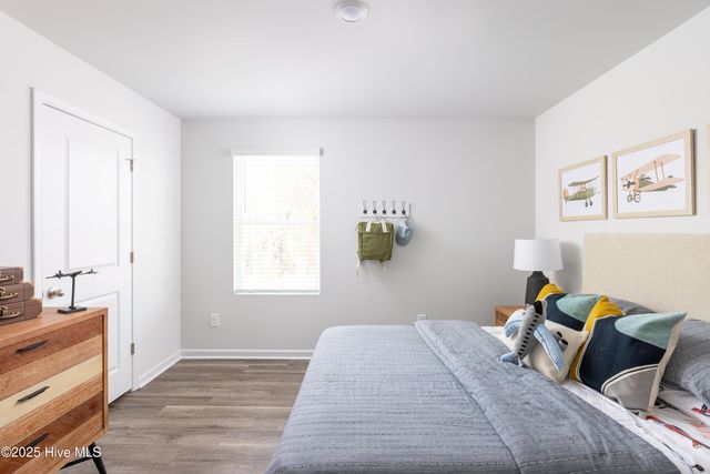 623 S Squires Run Lane, Richlands, NC 28574