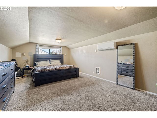 4027 CONCORD St, Eugene, OR 97402