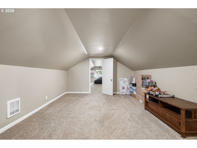 4027 CONCORD St, Eugene, OR 97402