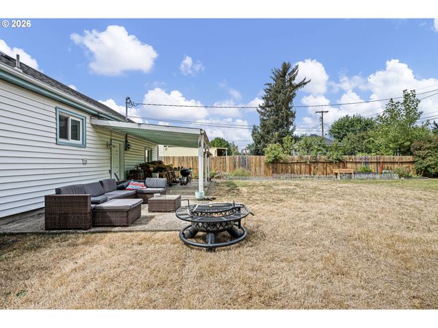4027 CONCORD St, Eugene, OR 97402