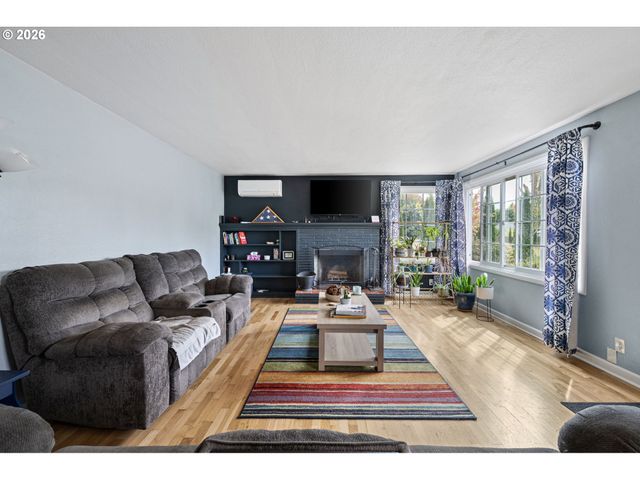 4027 CONCORD St, Eugene, OR 97402