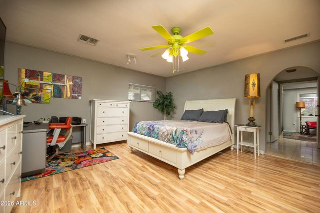 4640 N 14TH Avenue, Phoenix, AZ 85013