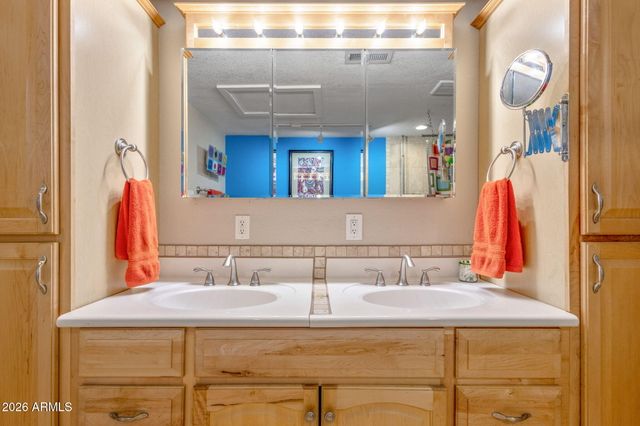 4640 N 14TH Avenue, Phoenix, AZ 85013