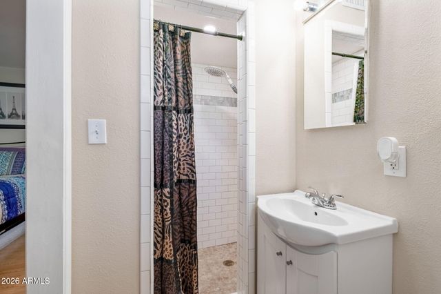 4640 N 14TH Avenue, Phoenix, AZ 85013