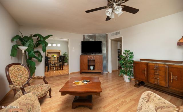 4640 N 14TH Avenue, Phoenix, AZ 85013