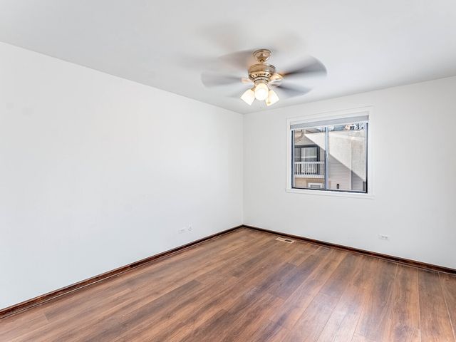 159 Chatham Court B, Bloomingdale, IL 60108