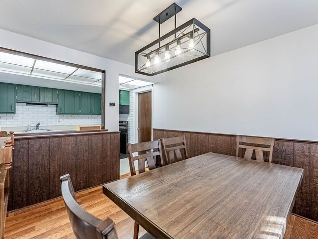 159 Chatham Court B, Bloomingdale, IL 60108