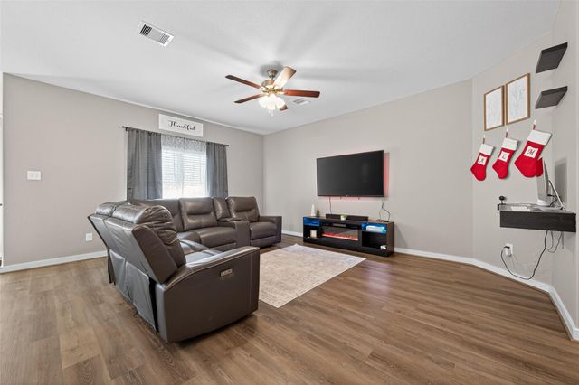 30301 Kingston Heath Drive, Cleveland, TX 77327