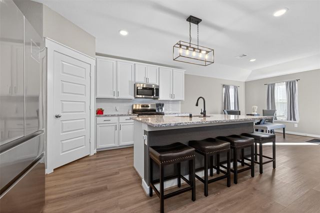 30301 Kingston Heath Drive, Cleveland, TX 77327