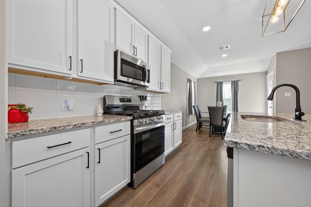 30301 Kingston Heath Drive, Cleveland, TX 77327