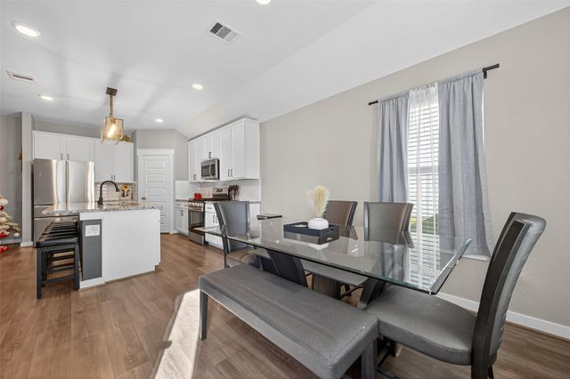 30301 Kingston Heath Drive, Cleveland, TX 77327