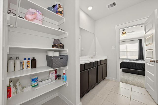 30301 Kingston Heath Drive, Cleveland, TX 77327