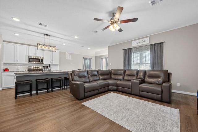 30301 Kingston Heath Drive, Cleveland, TX 77327