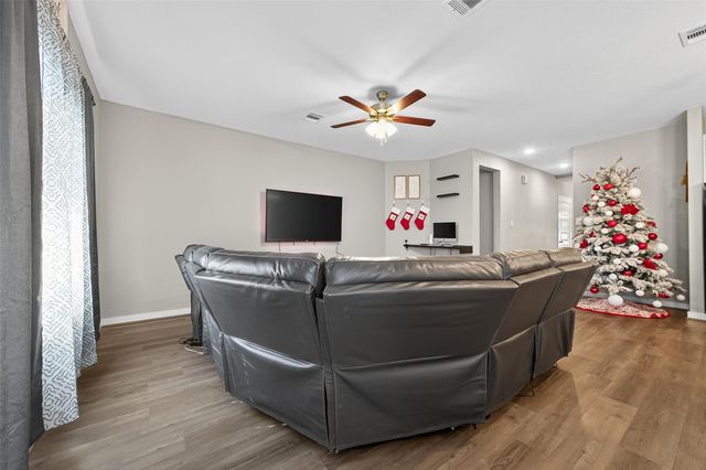 30301 Kingston Heath Drive, Cleveland, TX 77327