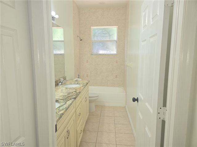 1440 16th AVE NE, Naples, FL 34120