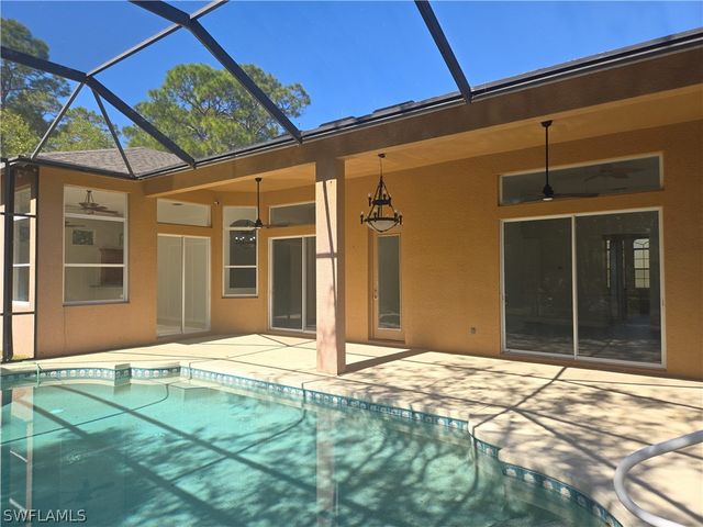 1440 16th AVE NE, Naples, FL 34120