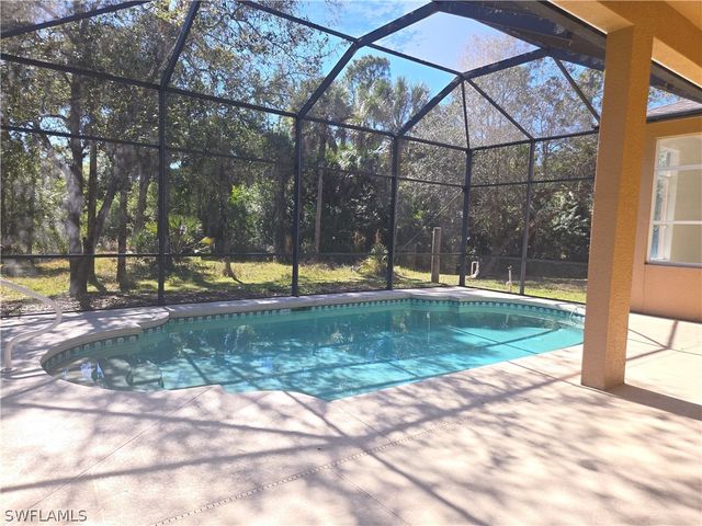 1440 16th AVE NE, Naples, FL 34120