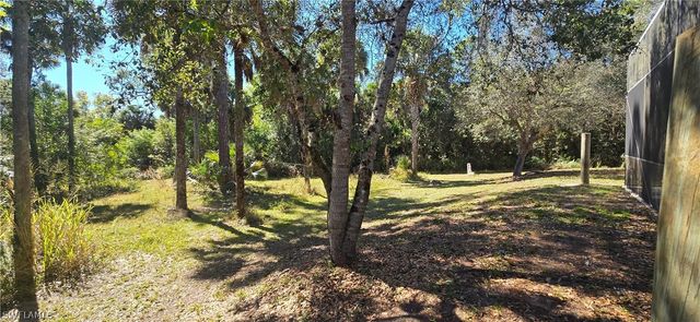 1440 16th AVE NE, Naples, FL 34120