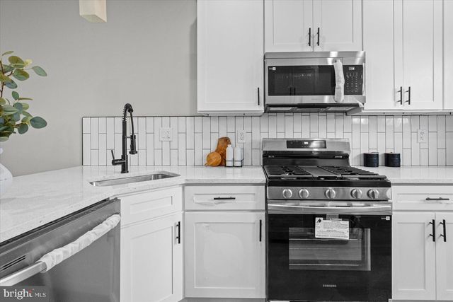 13 S HILTON ST, Baltimore, MD 21229