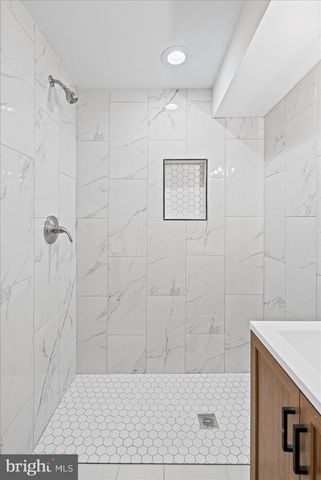 13 S HILTON ST, Baltimore, MD 21229