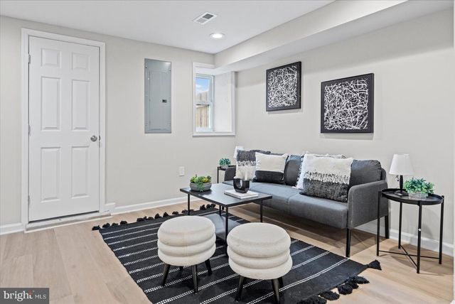 13 S HILTON ST, Baltimore, MD 21229