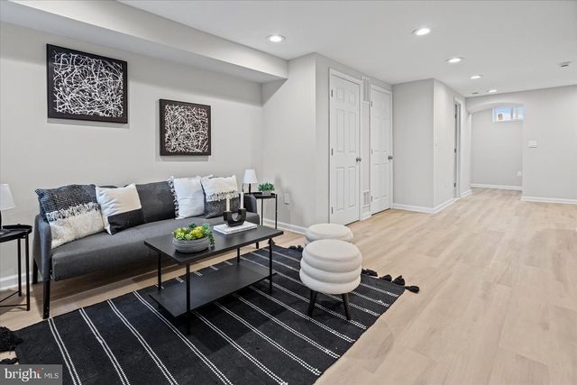 13 S HILTON ST, Baltimore, MD 21229