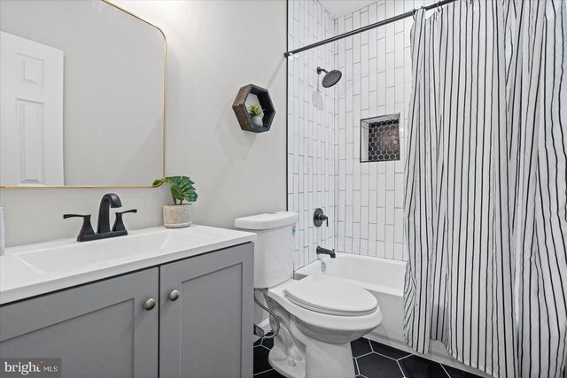 13 S HILTON ST, Baltimore, MD 21229