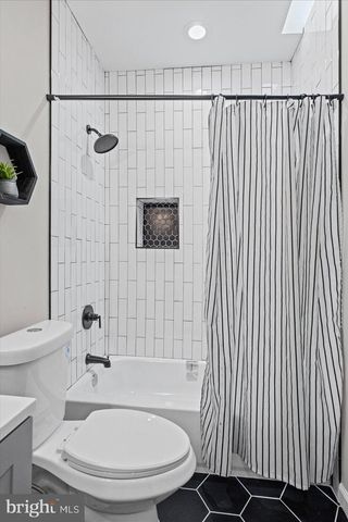 13 S HILTON ST, Baltimore, MD 21229