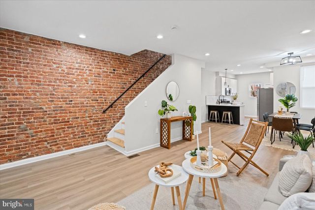 13 S HILTON ST, Baltimore, MD 21229