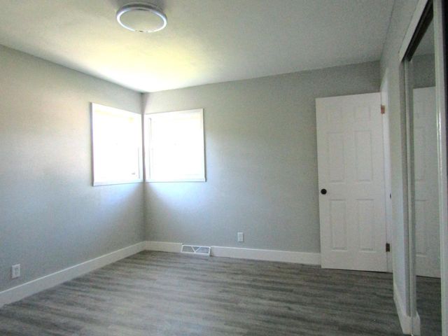 3850 College AVENUE, Greenfield, WI 53221